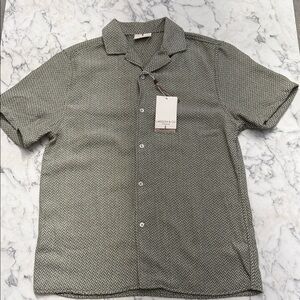 NWT Olive and White Chevron Casual Shirt